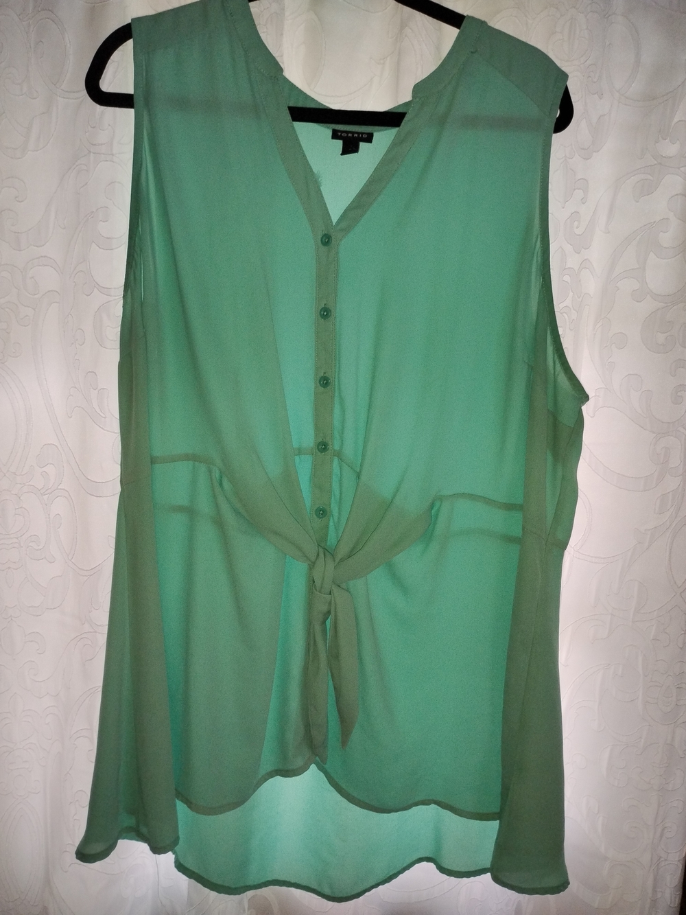Torrid Mint Green Tie-Front Sleeveless Blouse